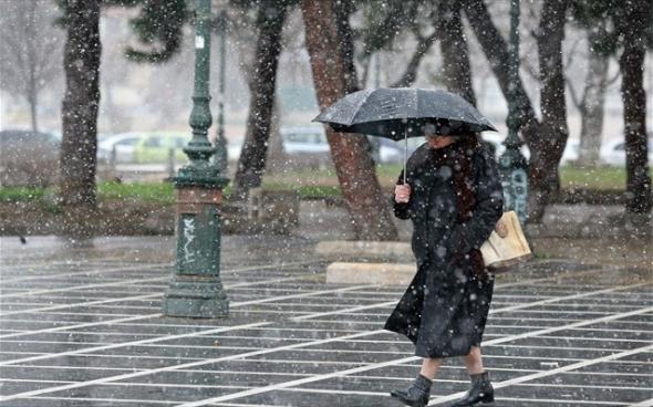Ραγδαία επιδείνωση του καιρού από αύριο – Χιόνια αναμένονται στην Πάρνηθα – Αναλυτικά η πρόγνωση